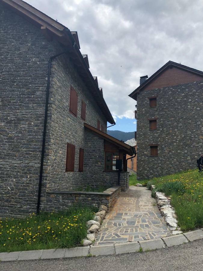 Le Petit Espot Exterior foto